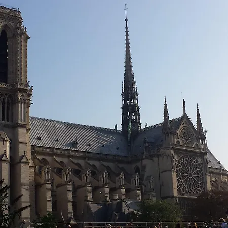 Henri Iv Rive Gauche Parigi
